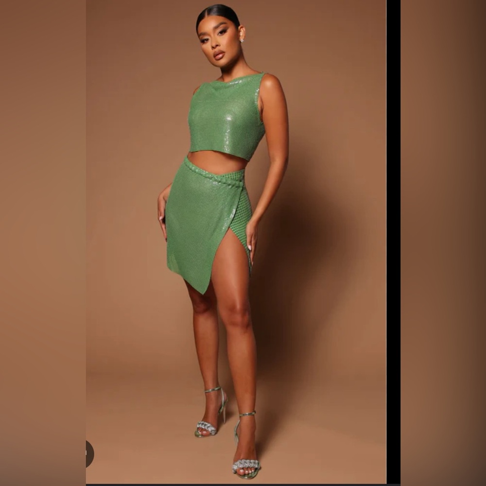 IRIS green chainmail 2 piece set